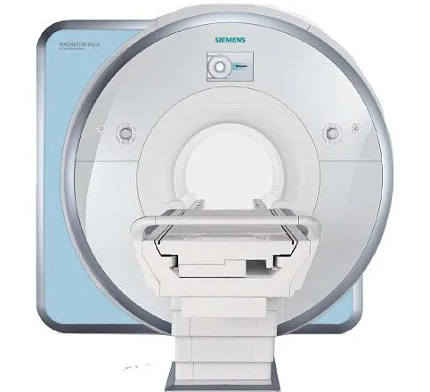 Магнитно-резонансный томограф Siemens MAGNETOM Skyra 3T Магнитно-резонансный томограф Siemens MAGNETOM Skyra 3T